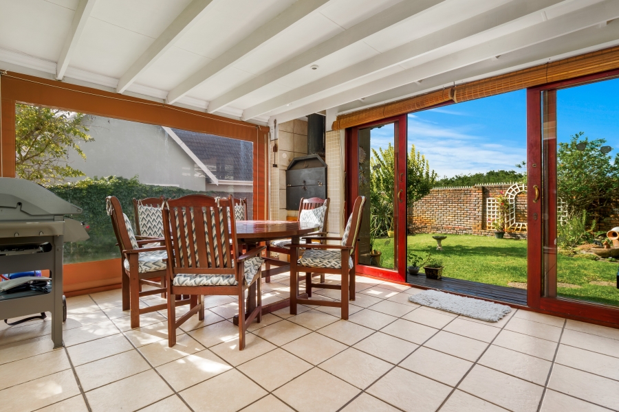 3 Bedroom Property for Sale in The Island Western Cape